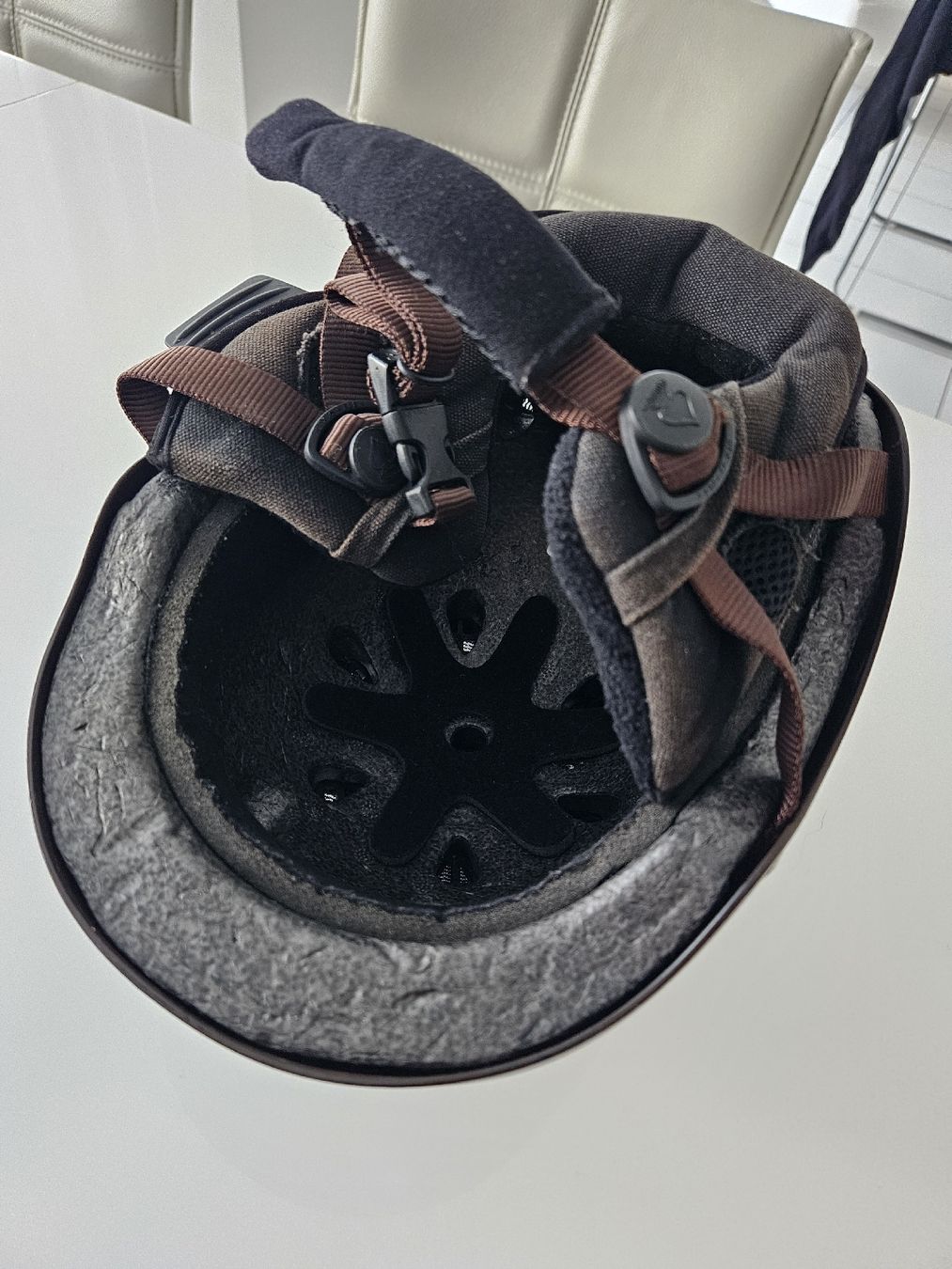 Helme: Ski-/Snowboardhelm – Gebraucht aus Ostermundigen von Msmash 3