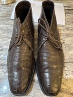 Très chic bottines Franck Namani en cuir d'alligator marron