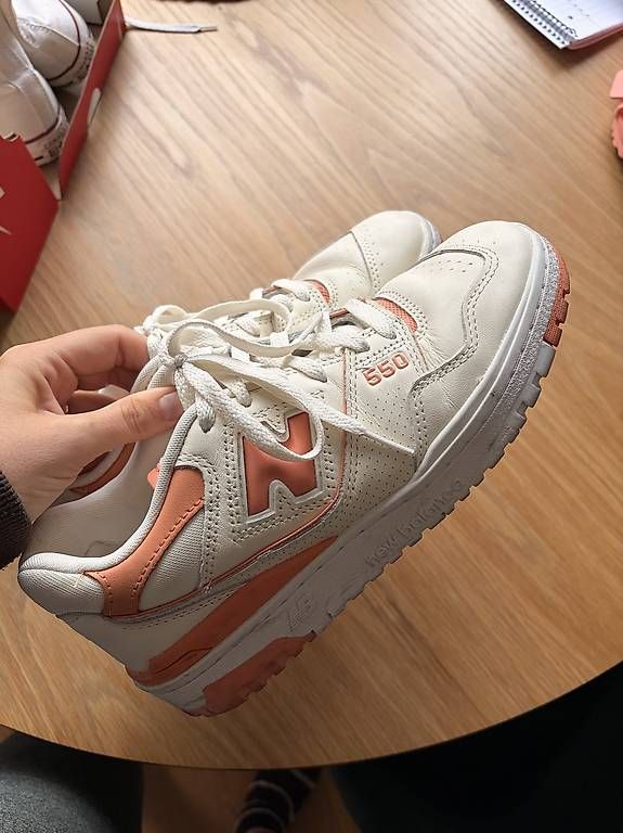 Chaussures femmes: New Balance 550 – D'occasion à Bern par wie_vb86