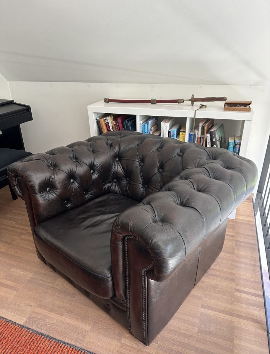 Chesterfield Sessel: Chesterfieldsessel Dunkelbraun Leder – Neu (gemäss Beschreibung) aus Muttenz von dan_zfh7 2