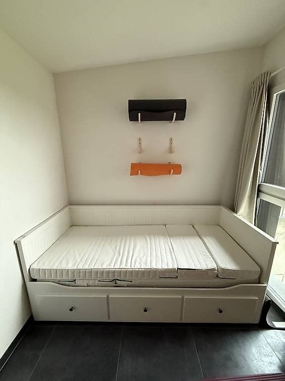 Ikea Letti: Lit banquette Ikea Hemnes – Usato da Bulle venduto da zbr_twx7