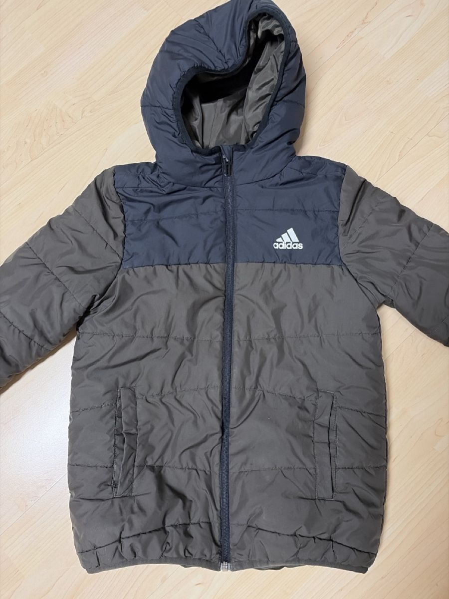 Adidas Giacche & Cappotti: Jacke Adidas – Usato da Embrach venduto da ann_5x9c