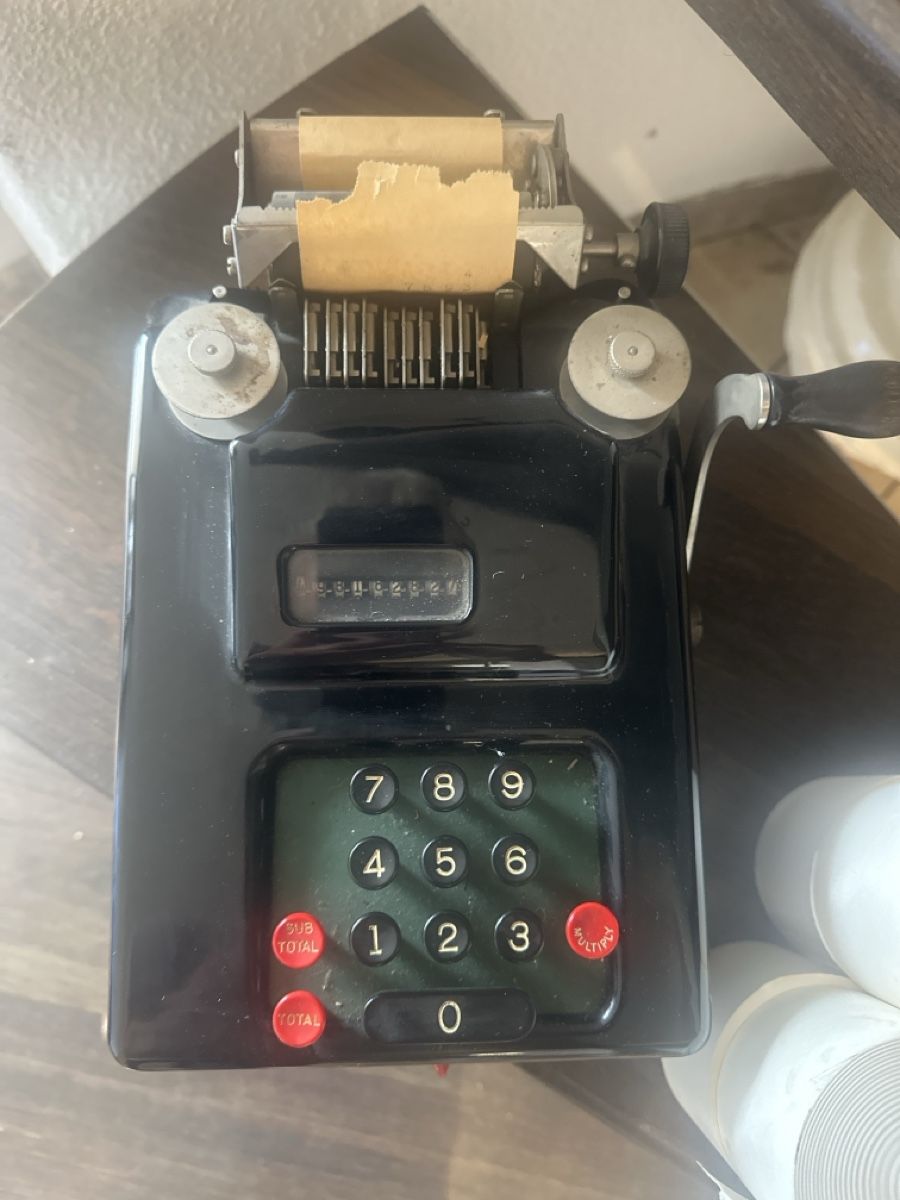 Alle Maschinen: Monarch Listing-Adding Machine schwarz guter Zustand – Gebraucht aus Maur von Dive06 1