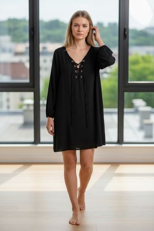 Robe Zara noire à lacets, élégante et confortable - Taille M