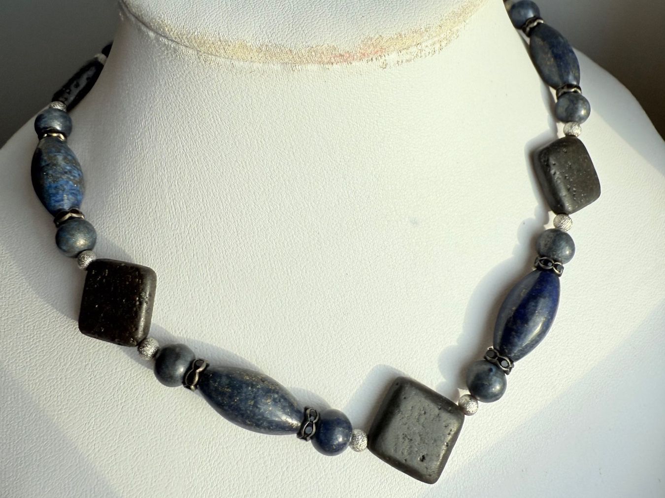 Catenine: Lapislazuli, Lava Stein Kette NEU – Nuovo e nell'imballaggio originale da Basel venduto da Chili007 3