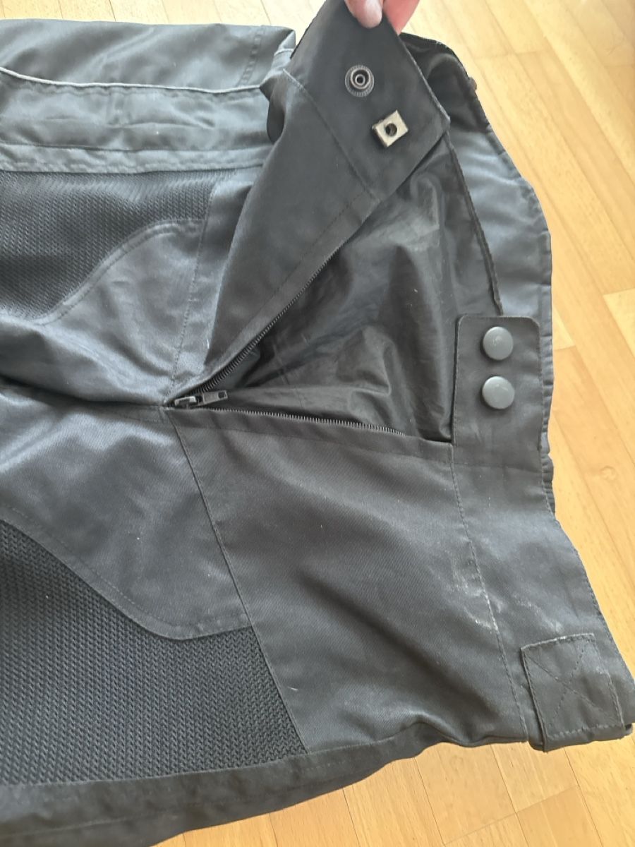 Pantaloni: Motorradhose – Usato da Sevelen venduto da Shelly 3