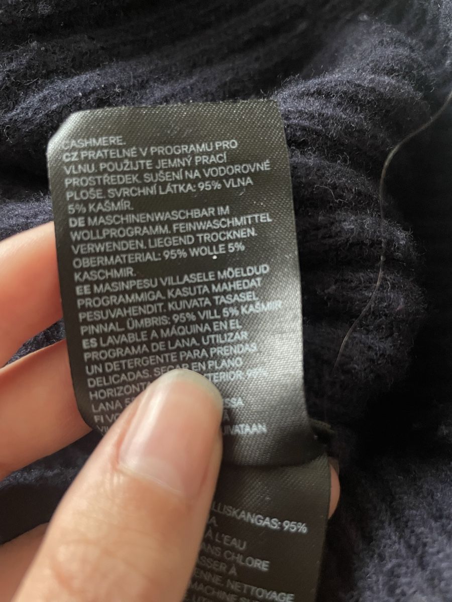 H&M Maglioni & Felpe: Damen Pullover 100% Wolle dark navy blue M – Usato da Jona venduto da aileenjill 2