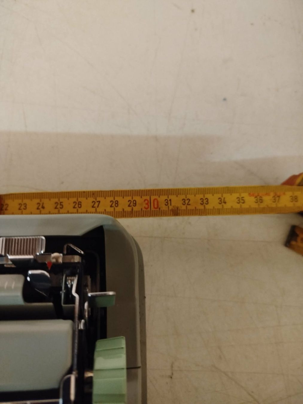Hermès Macchine da scrivere: Machine à écrire HERMES Baby – Usato da La Chaux-de-Fonds venduto da Emmaus2300CDF 9
