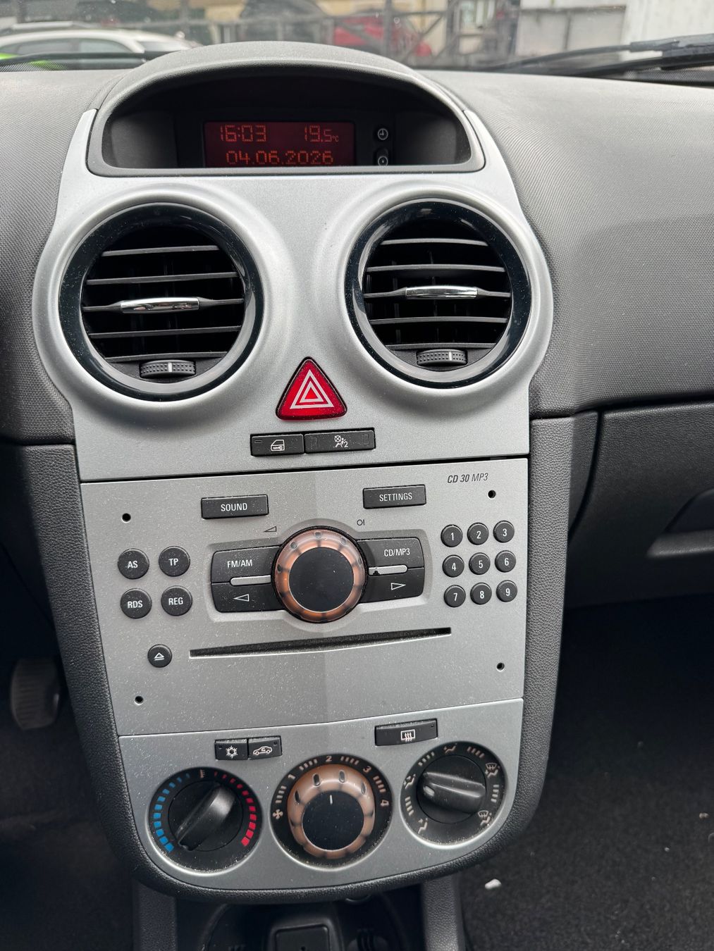 Opel Automobili: Opel Corsa 1.2 – Usato da St. Gallen venduto da Pro-Autos 8