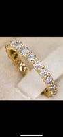 14kt Gelbgoldring mit natürlichen Diamanten und Zertifikat
