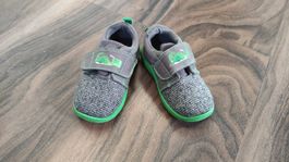 Schuhe mit Klettverschluss Grösse 21