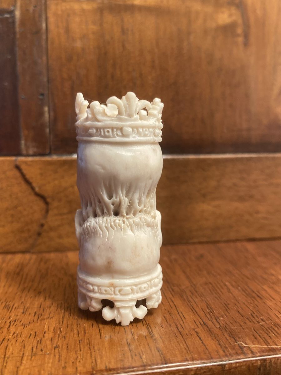 Statuette: Memento Mori, Hirschhorn geschnitzt – Usato da Berikon venduto da Samurai67ch 3