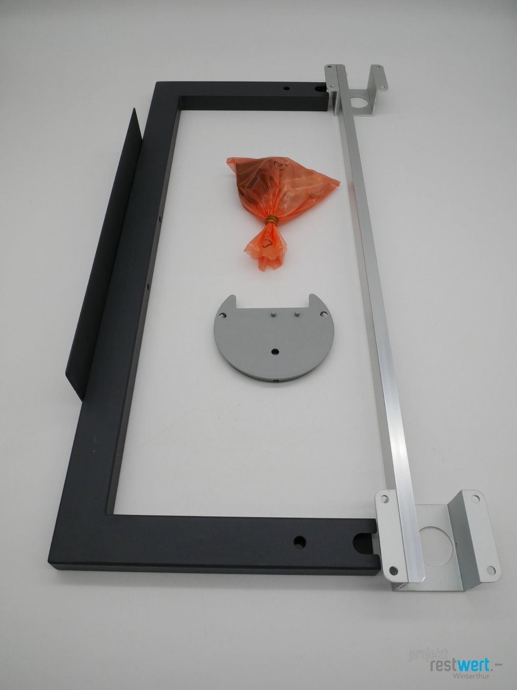 Philips Supporti a parete: PHILIPS, TV STAND & SCREWS - Model: 42PF9641D/10 – Nuovo (secondo la descrizione) da Winterthur venduto da Restwert_Winterthur 1