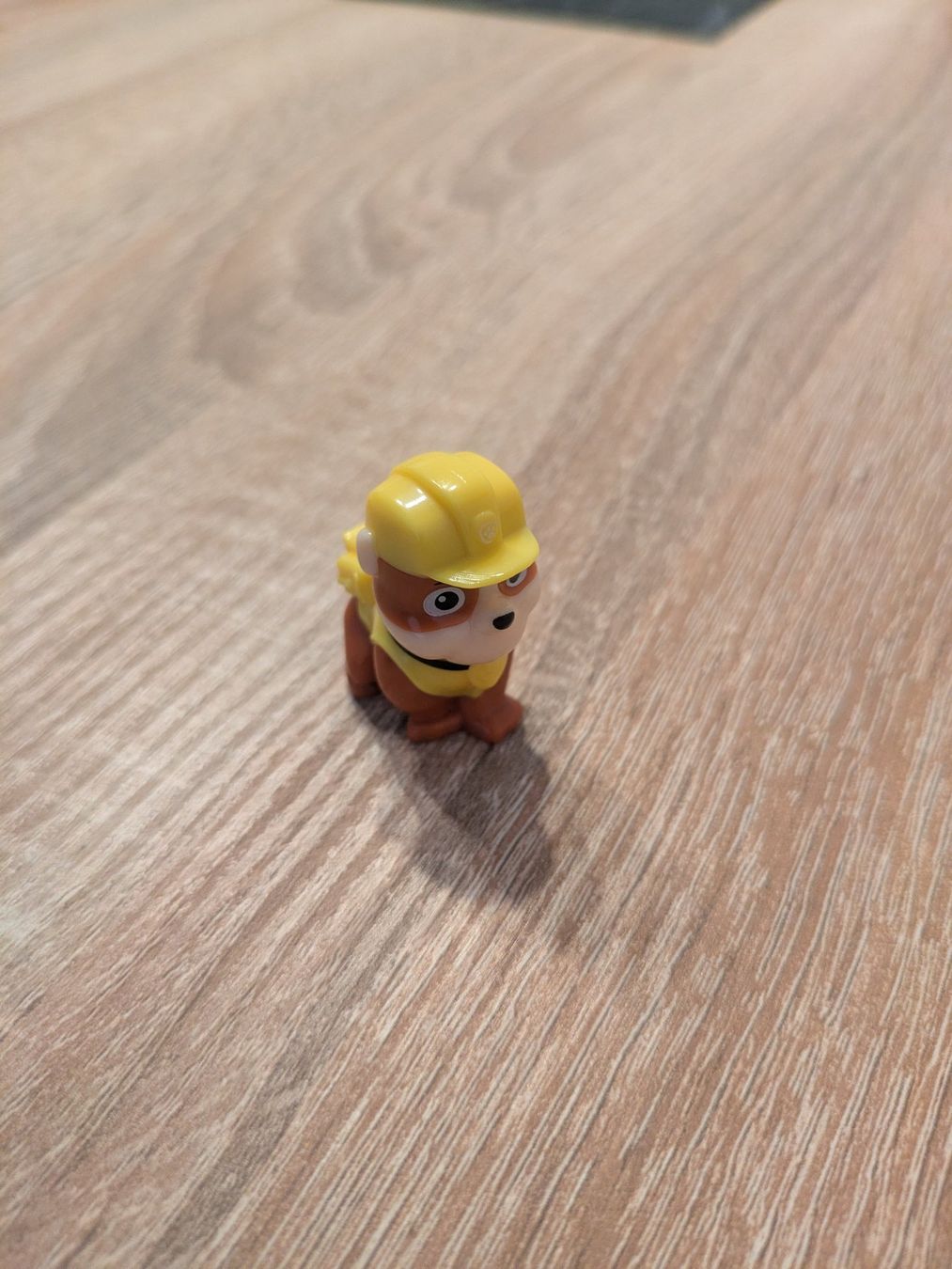 Giocattoli: Original Rubble PAW Patrol Mini Figure – Usato da Losone venduto da AlpineLayer