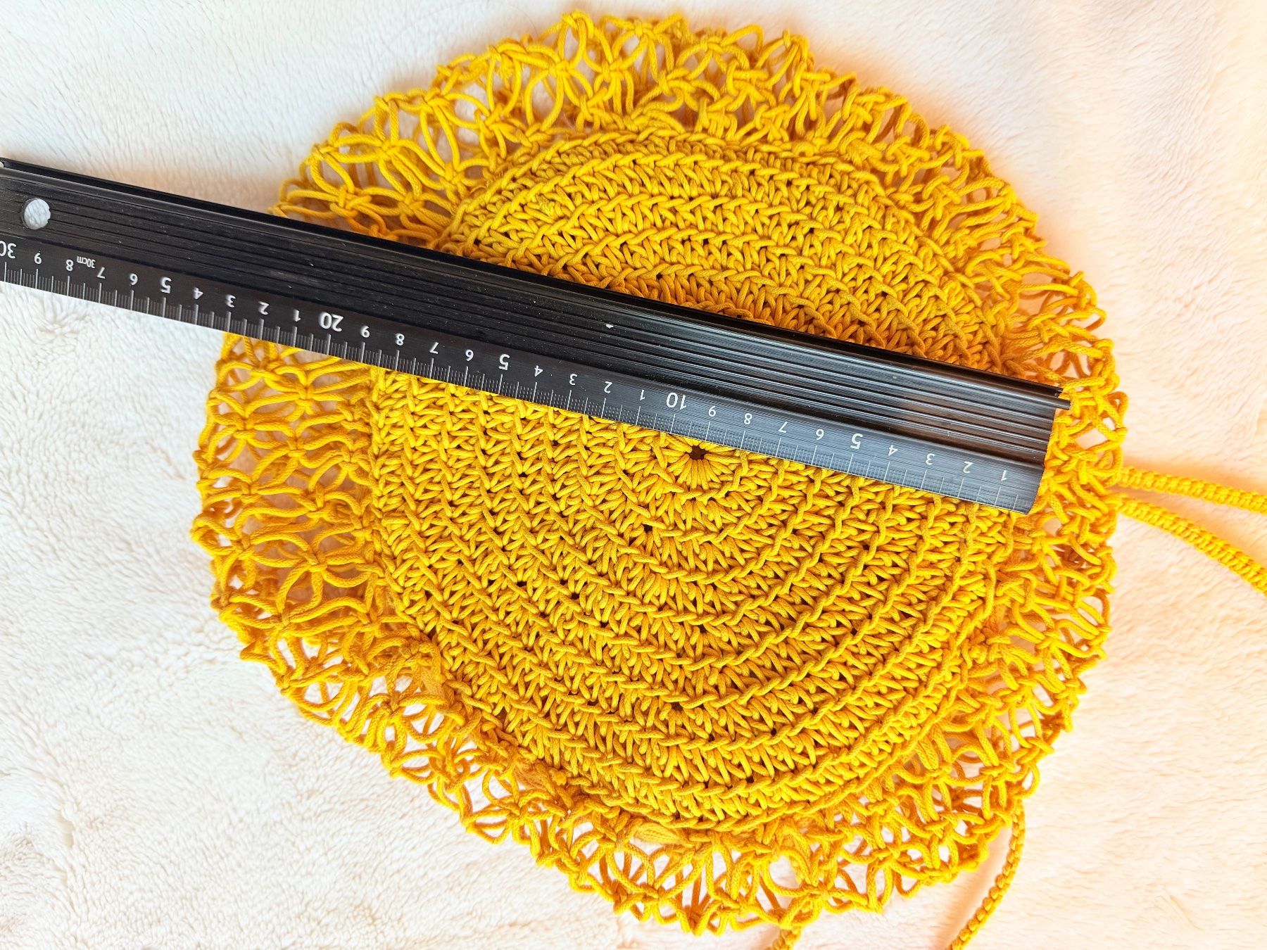 Mango Sacs femmes: Gestrickte Tasche - Marke: Mango – D'occasion à Würenlos par Abracadabra26 6