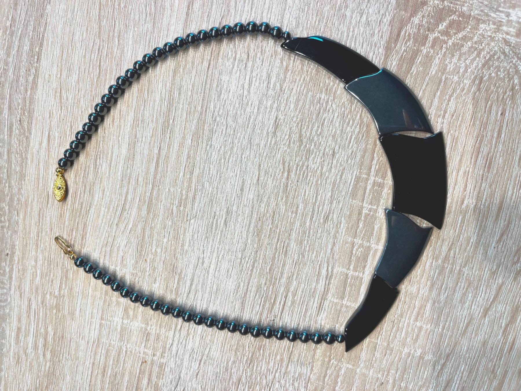 Onyx Catenine: Halskette Onyx & Hämatit – Usato da Muttenz venduto da Bhuebi