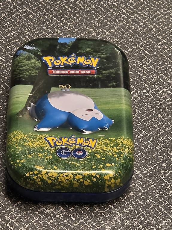 Sammelbilder & Trading cards: Pokemon Box mit Karten – Gebraucht aus Tägerwilen von pre_tpc6 1