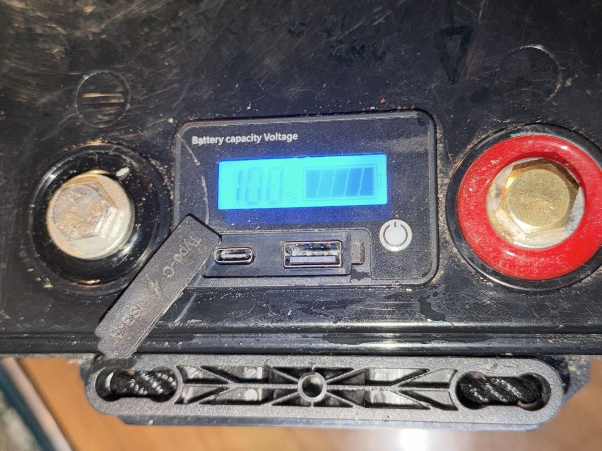 Solargeräte und Solarprodukte: LiFePo4 310ah 12V  – Gebraucht aus Camorino von CamperCommunity 1
