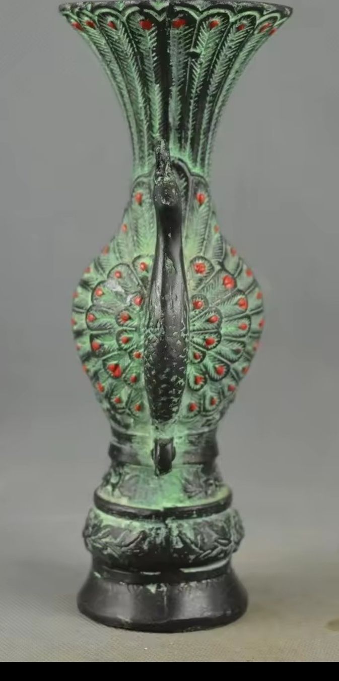 Vasi & Recipienti: vase ancien paon en bronze – Nuovo e nell'imballaggio originale da Vernier venduto da 19pigments 2