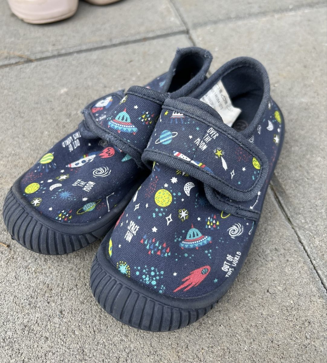 Scarpe per ragazze: Schuhpaket Gr. 25 – Usato da Lützelflüh-Goldb venduto da F1tom 7