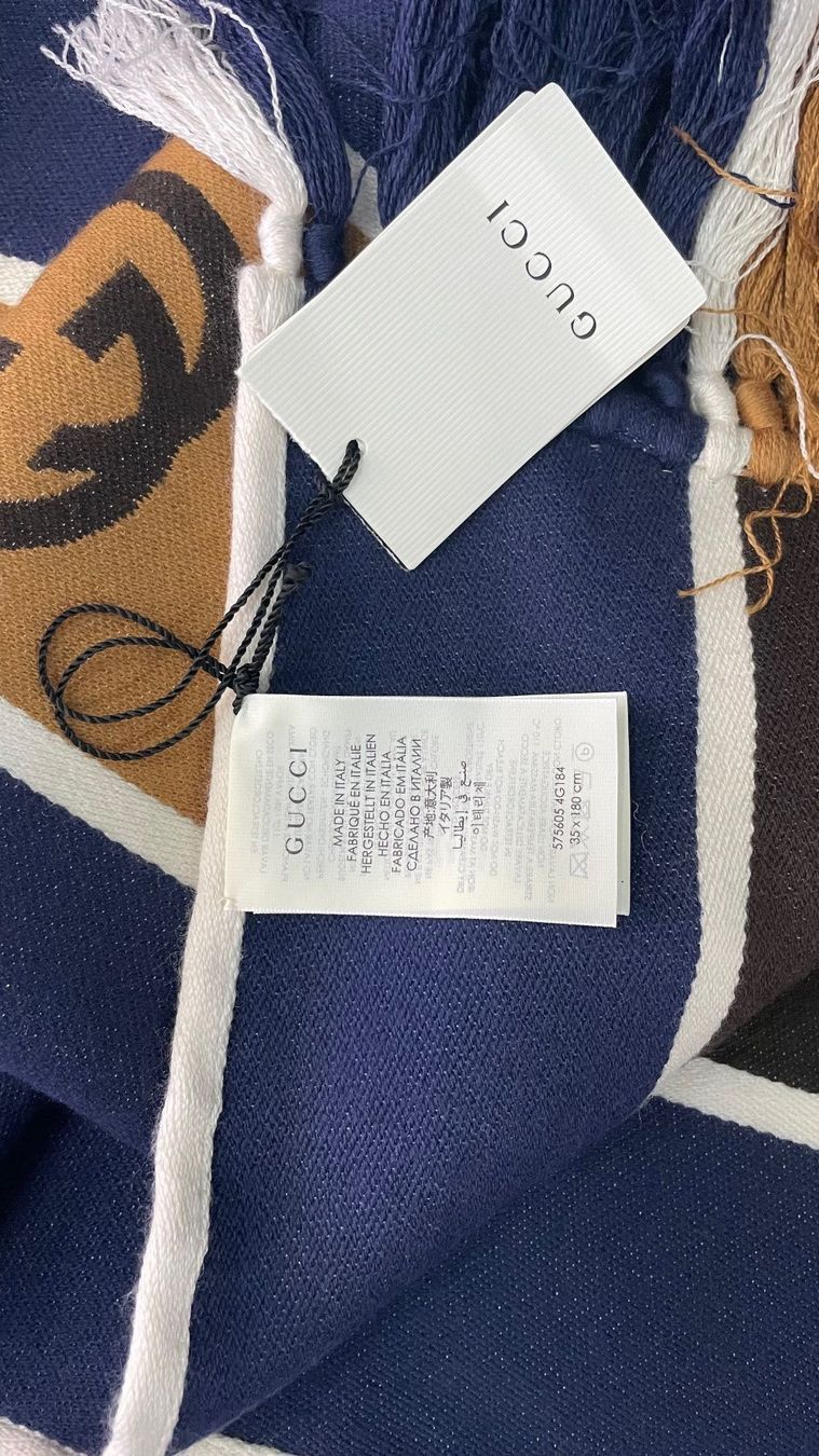 Gucci Schals: Gucci Schal – Neu und originalverpackt aus Lachen SZ von HelvetiaLuxury 3