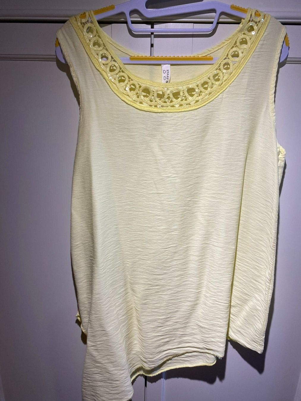 Blusen: DAMEN BLUSE HELLGELB – Neu und originalverpackt aus Meienried von ManuelaBoutique 1