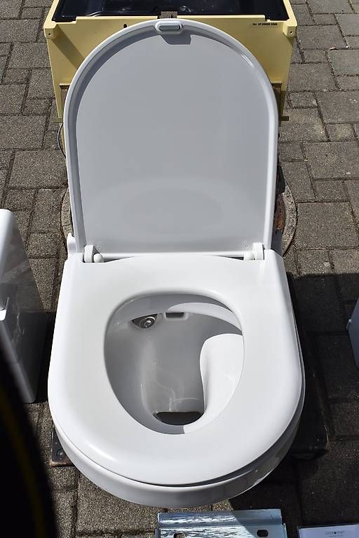 WC: Closomat Lima plus 2018 – Usato da Schönenberg TG venduto da Scania10 1