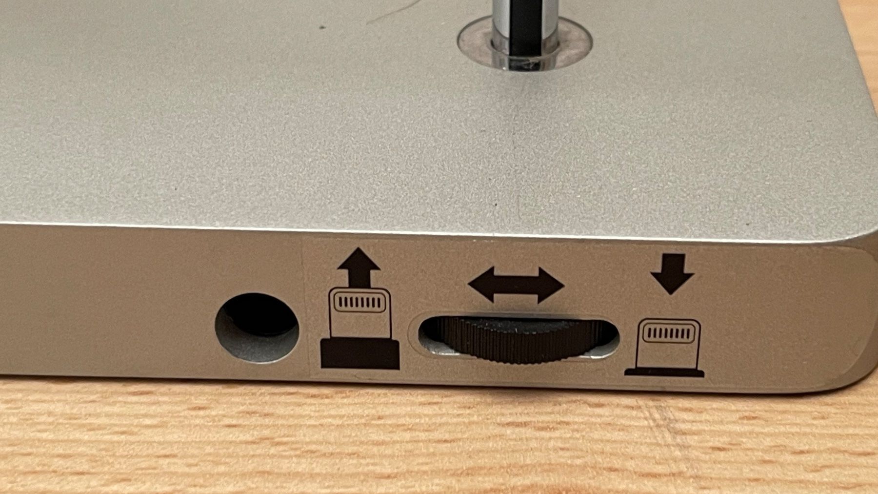 Belkin Docking station: BELKIN Iphone AppleWatch Lade- Dokingstation /NP120CHF – Nuovo (secondo la descrizione) da Kölliken venduto da Hap-7 4