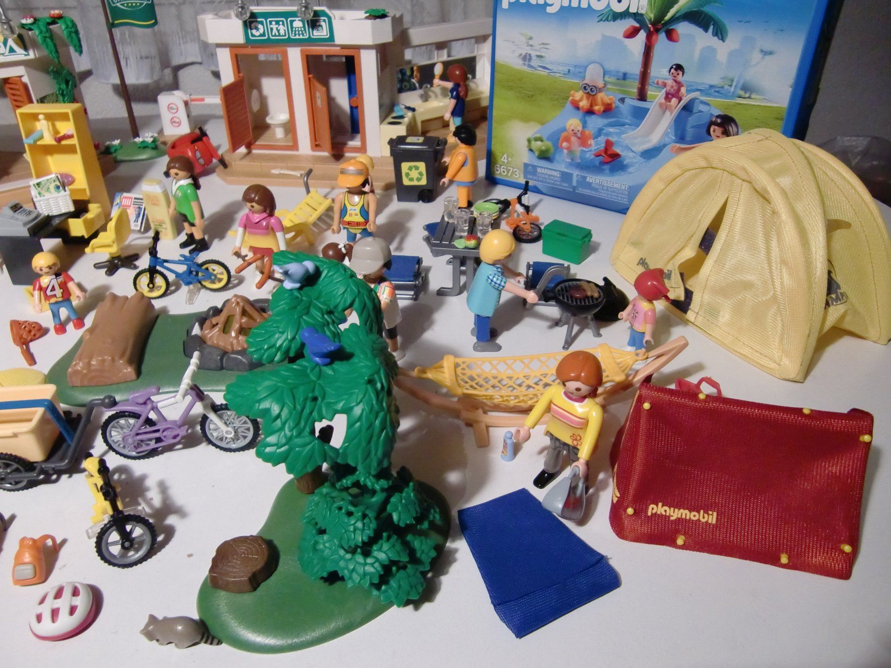 Playmobil Giocattoli: Playmobil Riesiger Campingplatz mit NEUEM Pool – Usato da Arbon venduto da 200sterne 7
