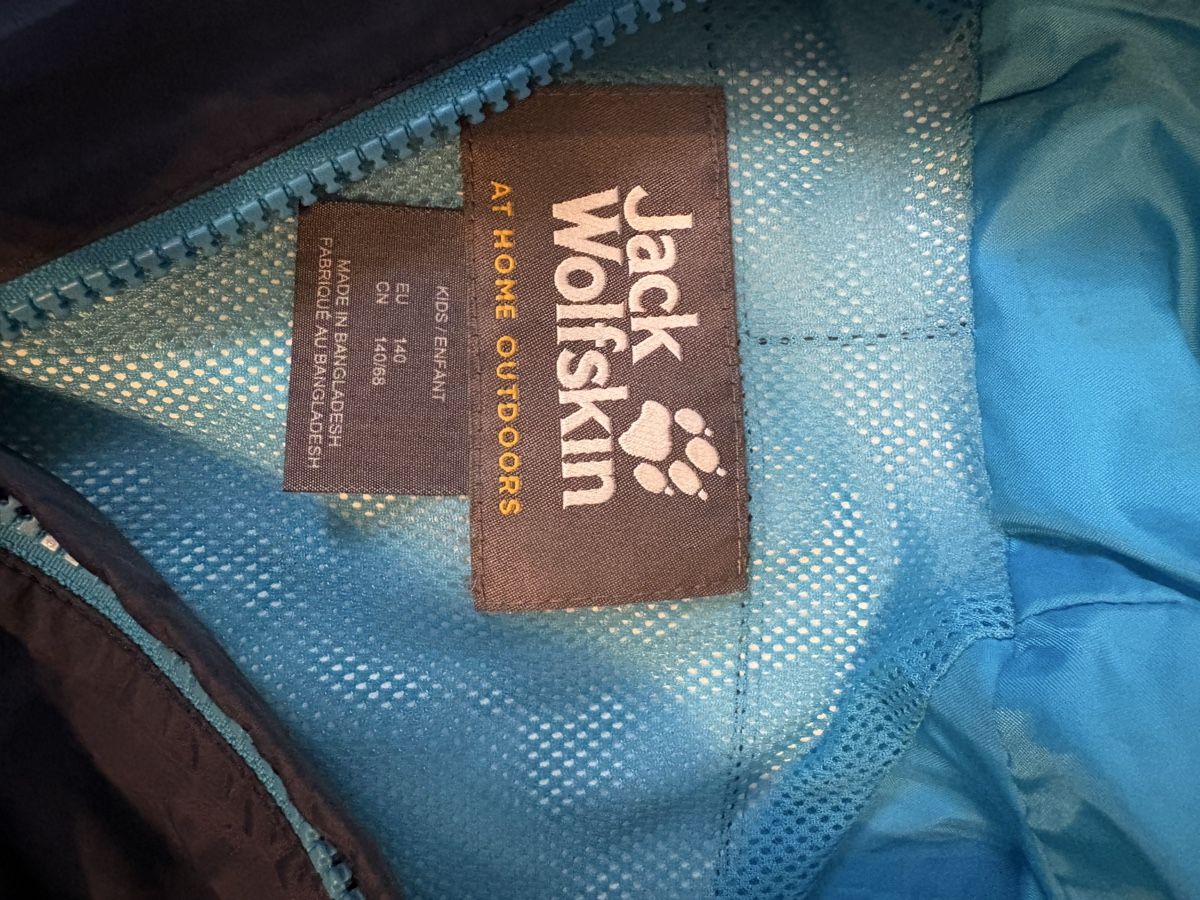 Jack Wolfskin Jacken & Mäntel: Regenjacke Jack Wolfskin  – Gebraucht aus Zürich von Moskitia 1