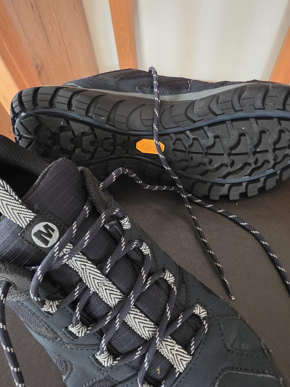 Merrell Scarpe da uomo: MERRELL Wanderschuhe Herren Grösse 43 – Nuovo (secondo la descrizione) da Zizers venduto da Mariellchen 1