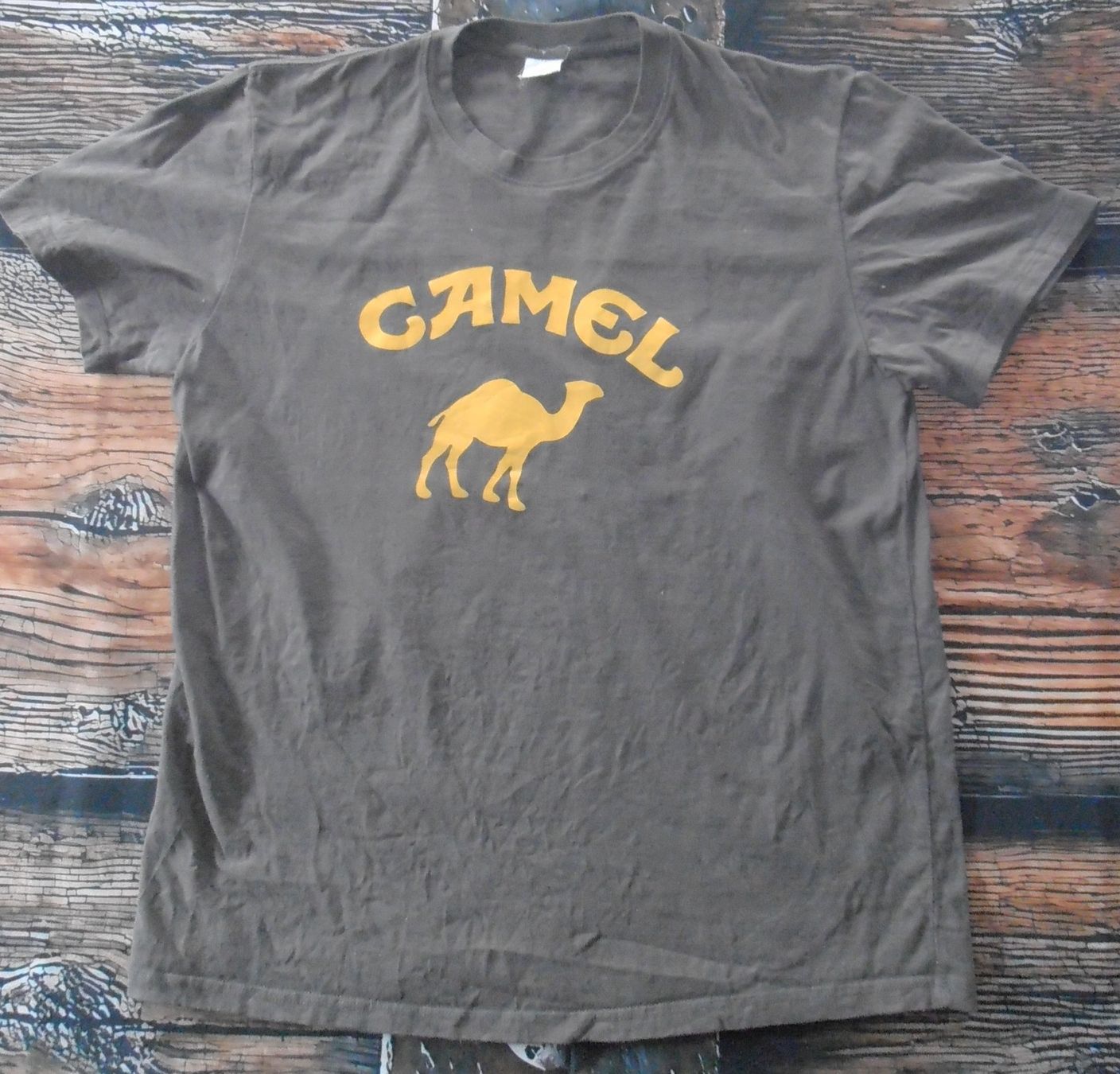 T-shirt: T Shirt – Usato da Müntschemier venduto da galerieacht