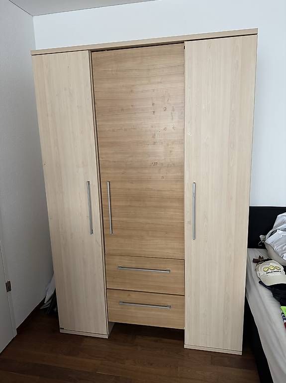 Armadi: Kleiderschrank – Usato da Neuenkirch venduto da rajicvesna
