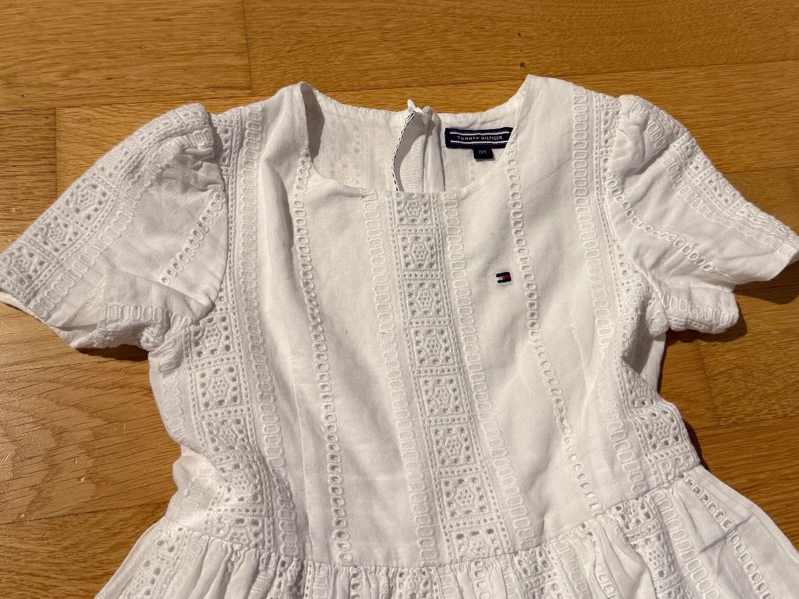 Tommy Hilfiger Kleider & Röcke: Kinder Kleid Mädchen, Grösse 104 - Tommy Hilfiger – Gebraucht aus Baden von polveres 3