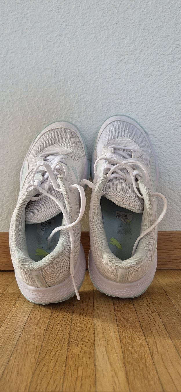 Scarpe da donna: Puma Sportschuhe – Usato da Kloten venduto da vanepit 1