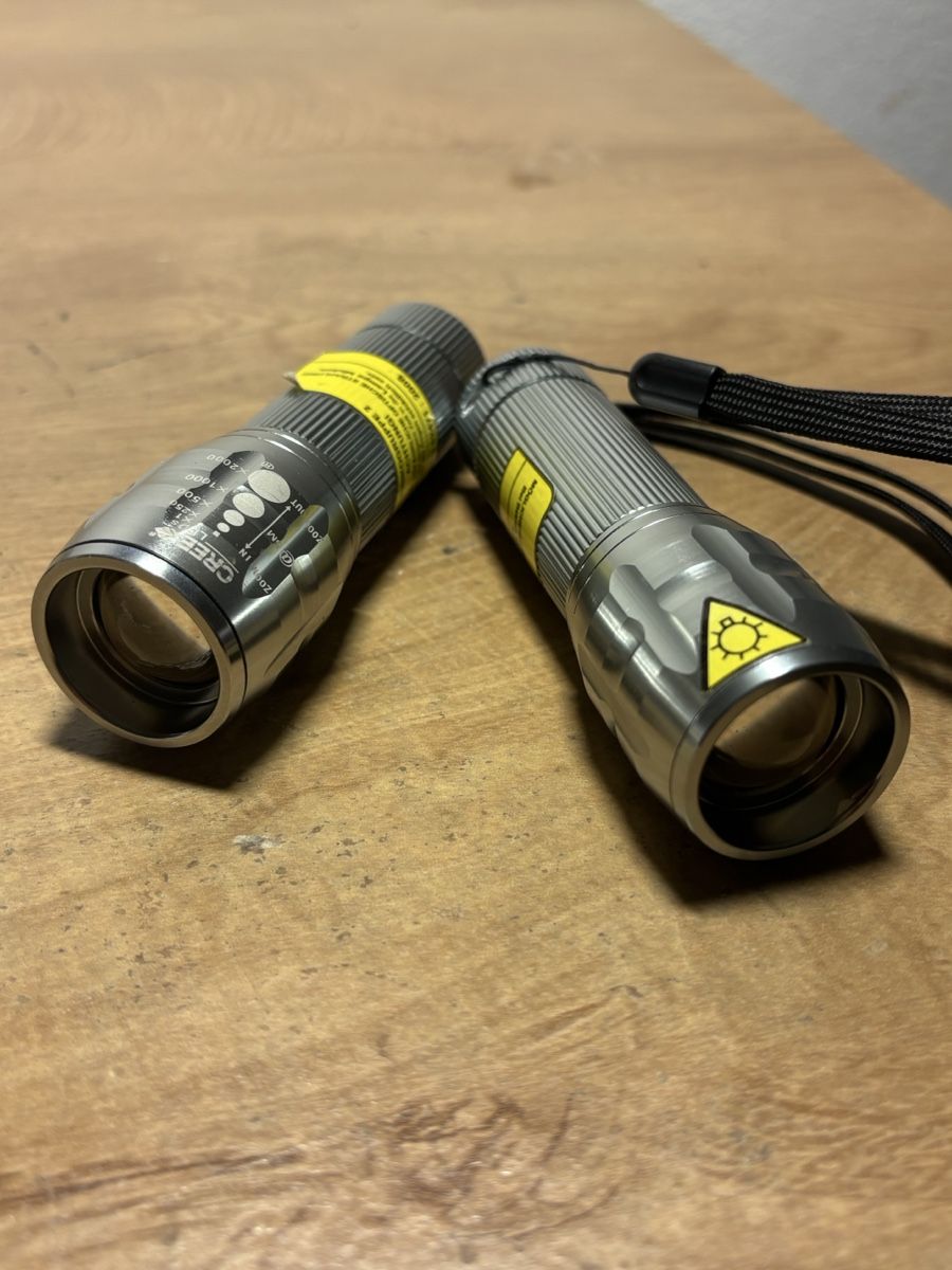 Lampade: Starkes 2er Set CREE LED Zoomlampen – Usato da Orpund venduto da BlackEagel80