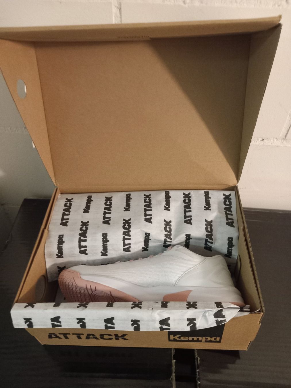 Scarpe da donna: Kempa Attack 2.0 Women white/rose cloud Gr.36 – Nuovo e nell'imballaggio originale da Thun venduto da Beas-Allerlei 1