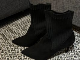 Schwarze Oxmox Stiefeletten mit Absatz Gr. 36