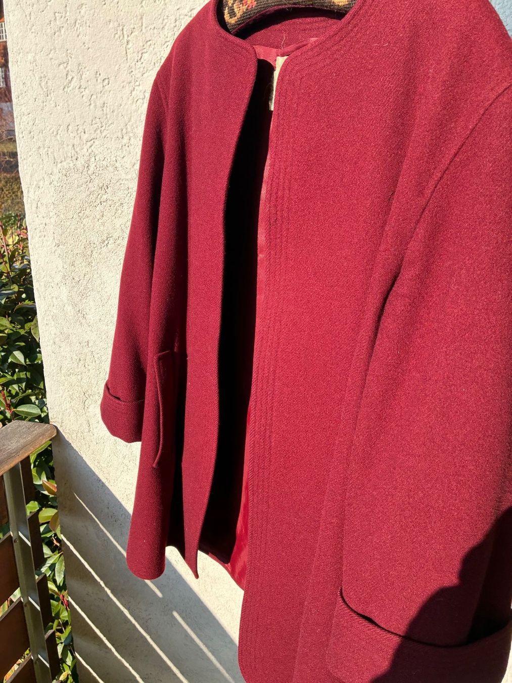Vestes: Vintage-Jacke Marke Jaeger dunkelrot – D'occasion à Küttigen par Spirit7 1