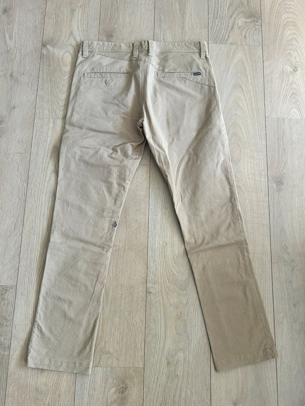 Pantalons: VOLCOM Hose 32 – D'occasion à Domat/Ems par Sanpan 2