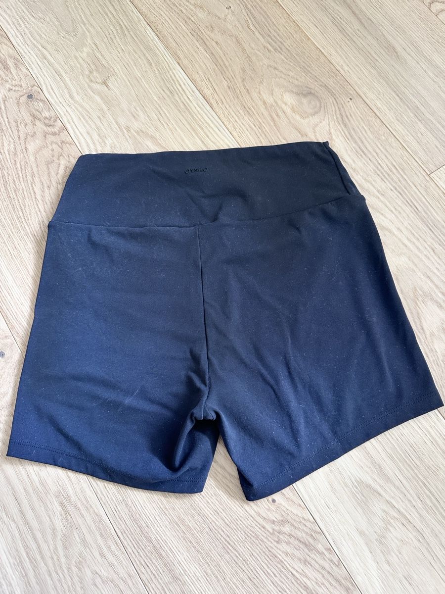 Oysho Leggings: OYSHO Hot pant Tights – Nuovo (secondo la descrizione) da Küssnacht am Rigi venduto da annine.l. 2