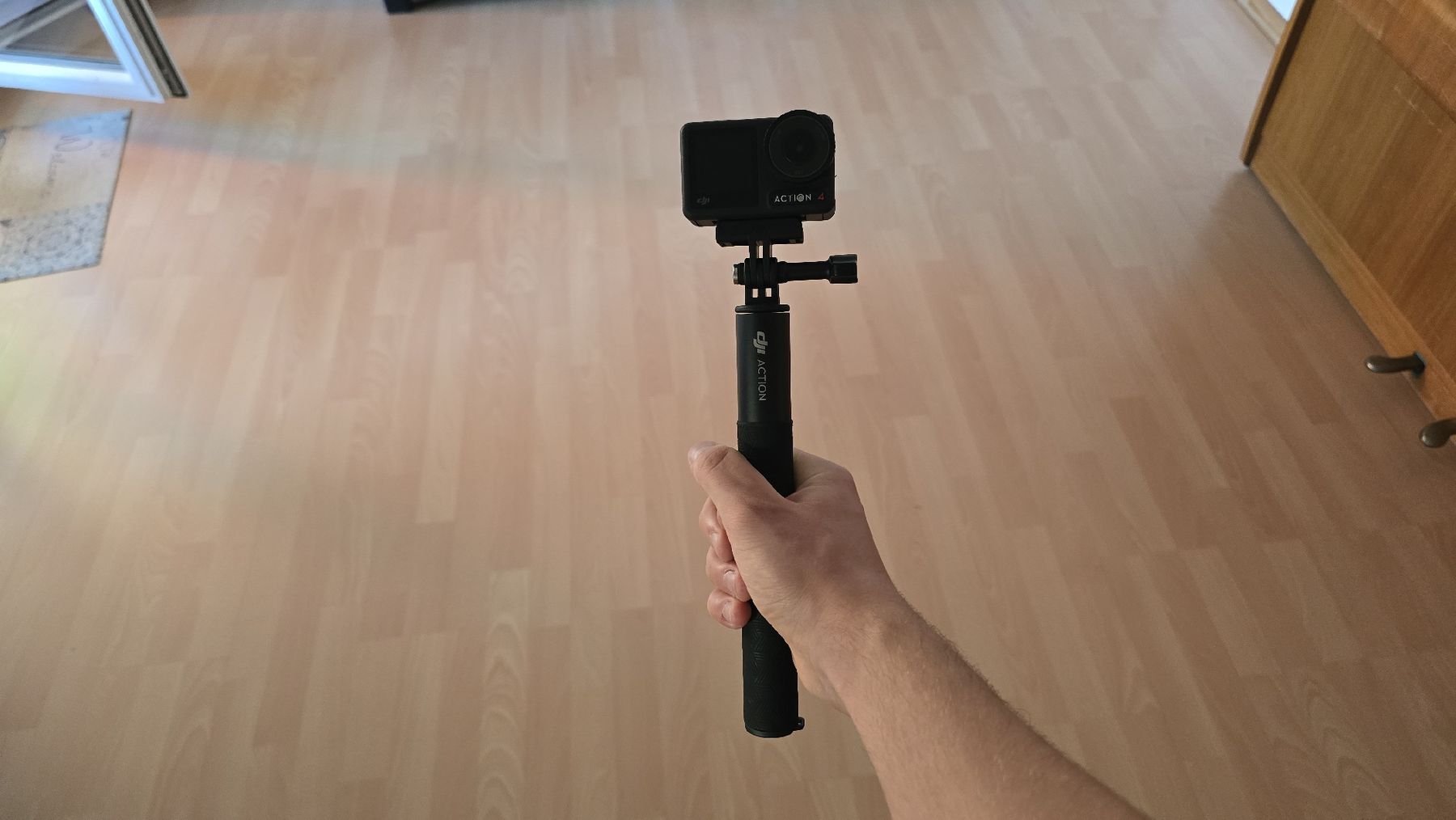 DJI Stative & Köpfe: Perche Action Cam DJI neuve – Neu (gemäss Beschreibung) aus Sugiez von mic_6v25