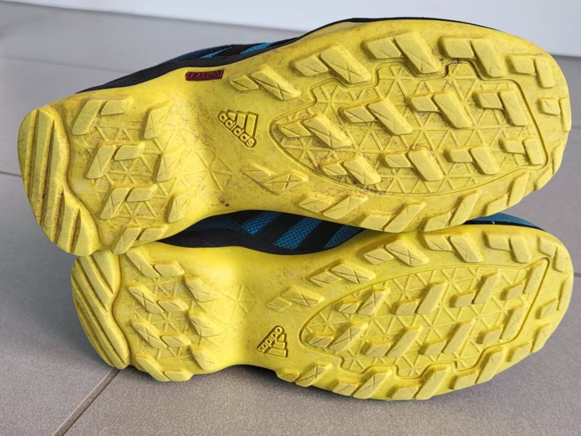 Adidas Schuhe für Jungen: Adidas Terrex Wanderschuhe Turnschuhe gr. 32 – Gebraucht aus Boswil von i12i 5