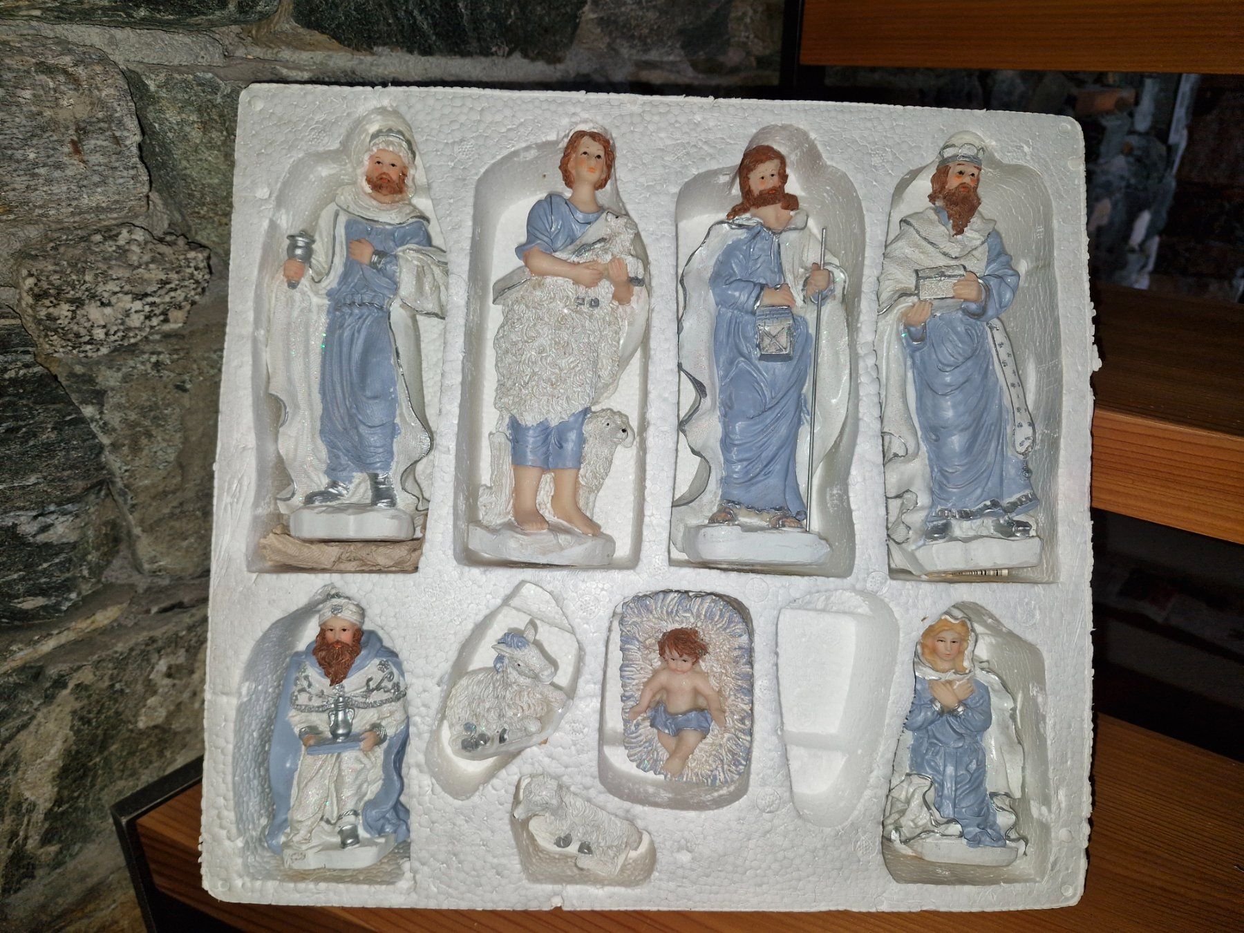 Toutes les décorations: Krippenfiguren – D'occasion à Guarda par rue_bpd7