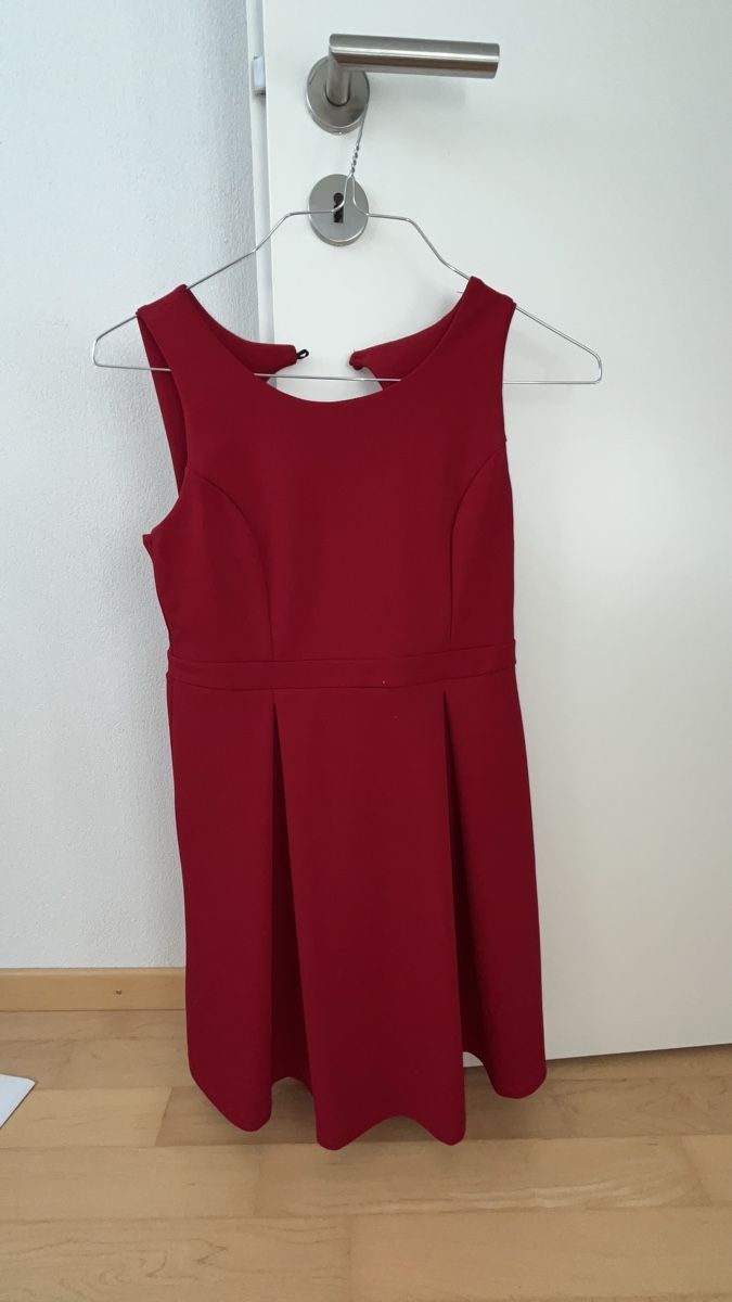 Vestiti: Kleid – Usato da Chur venduto da lua_7j7m