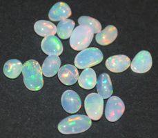 Mineralien Set L-9438 – 20 Äthiopischer Welo Opal 3-7mm