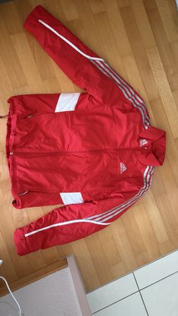 Adidas Sportjacke rot mit weissen Akzenten guter Zustand