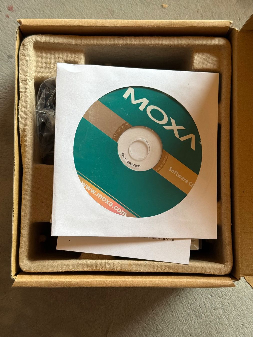 Hub & Switch: MOXA Switch Ethernet – Nuovo e nell'imballaggio originale da Erde venduto da Ricardoannonce 2