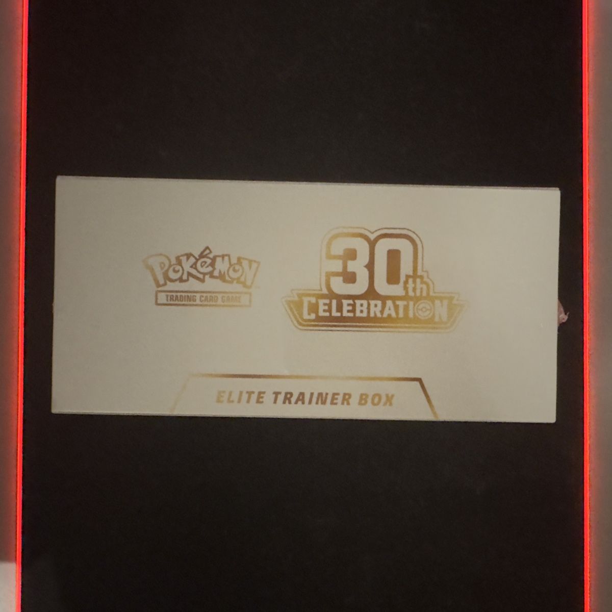 Pokémon Carte collezionabili: Pokemon 30th Celebration Elite Trainer Box Sealed – Nuovo e nell'imballaggio originale da Zürich venduto da yak_97kt 2