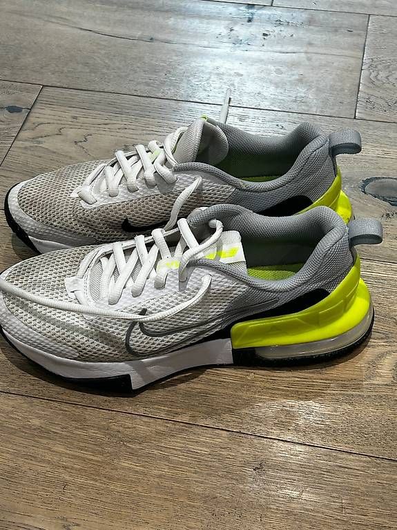 Nike Herrenschuhe: Nike Turnschuhe, Gr. 44 – Gebraucht aus Jona von grizzlyhedi01 4